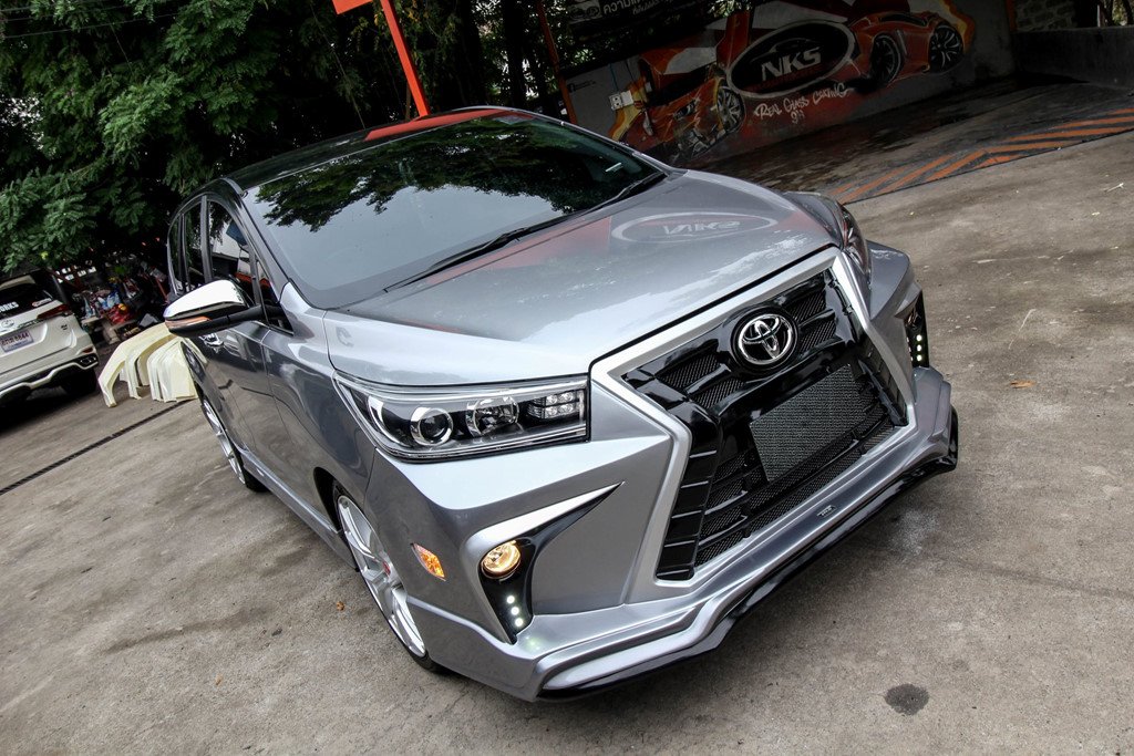 Toyota Innova do phong cach Lexus tai Ha Noi hinh anh 3