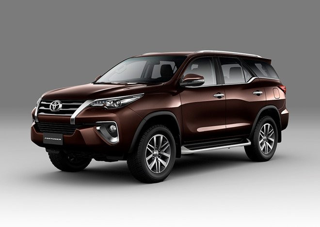 Toyota Fortuner may dau so tu dong sap ve VN, gia gan 1,1 ty hinh anh 1