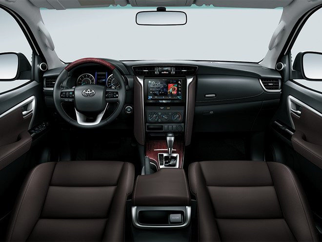 Toyota Fortuner may dau so tu dong sap ve VN, gia gan 1,1 ty hinh anh 3