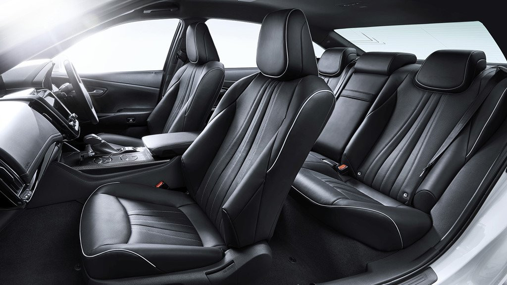 Toyota Crown 2018 - khi hang binh dan san xuat sedan hang sang hinh anh 13