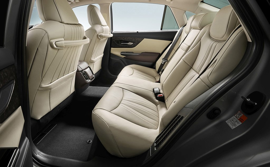 Toyota Crown 2018 - khi hang binh dan san xuat sedan hang sang hinh anh 14