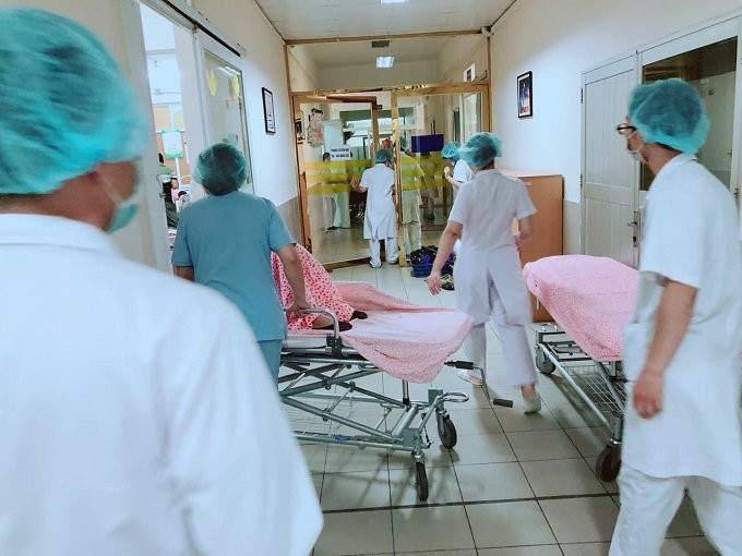 Phía sau chuyện nữ sinh 17 tuổi vào viện sinh con một mình