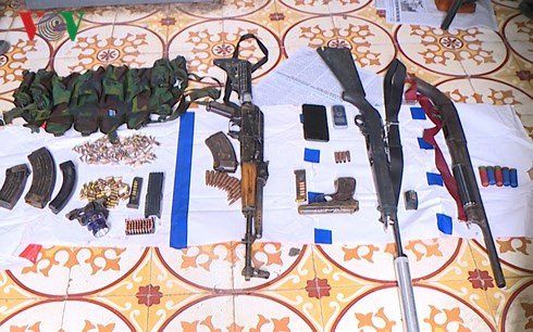 Hang tram canh sat dung xe boc thep vay bat toi pham ma tuy hinh anh 3