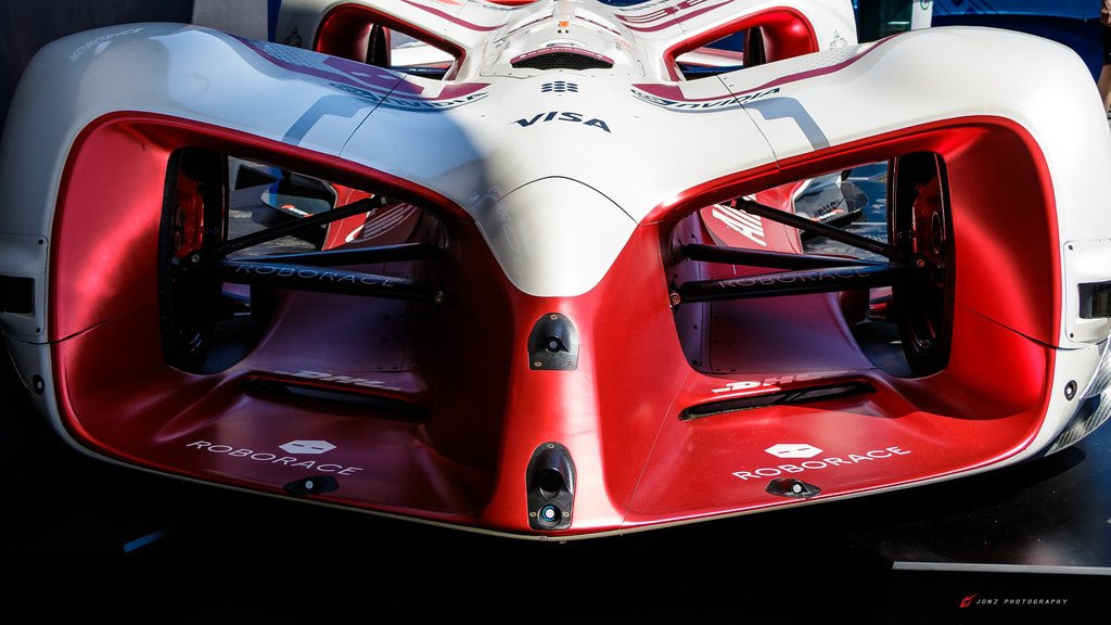 Lan dau tien xuat hien xe tu lai dung nghia hinh anh 5