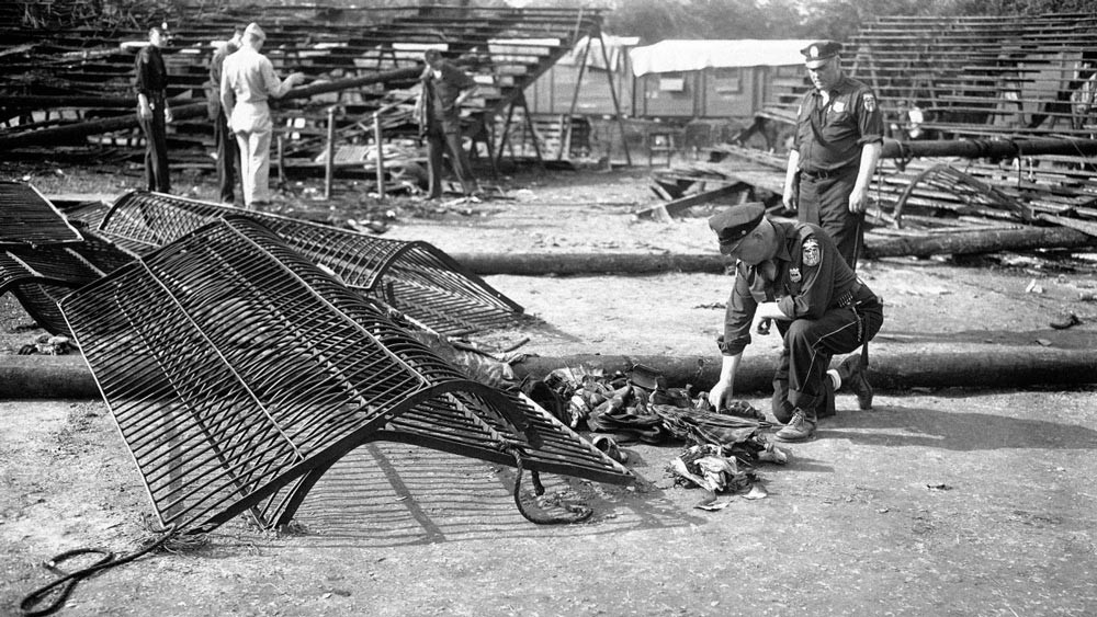 Ngày này năm xưa: Bí ẩn vụ hỏa hoạn ám ảnh nhất lịch sử Mỹ