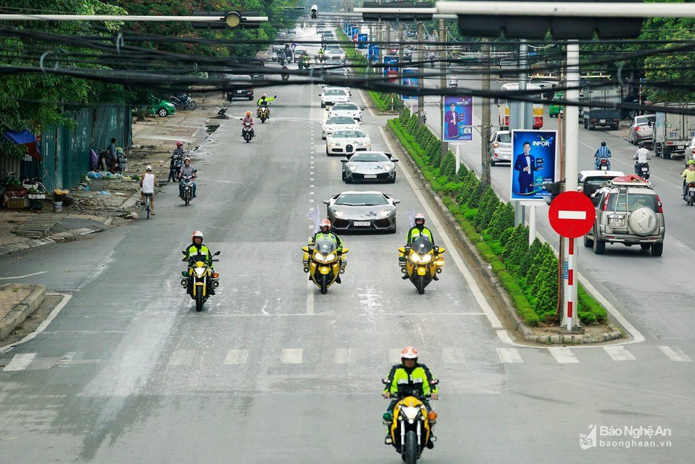 bna_sieu_xe_4_anh_hai_vuong2736480_972018 3