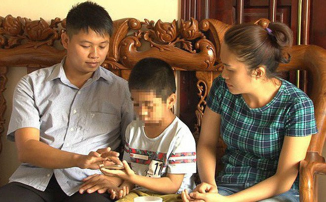 Nguoi cha bi trao nham con: 'Be rat so hai khi biet su that' hinh anh 1