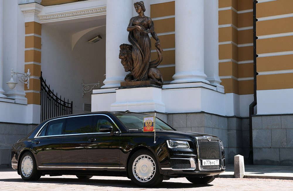Xe limousine Cortege cua ong Putin den Phan Lan hinh anh 6