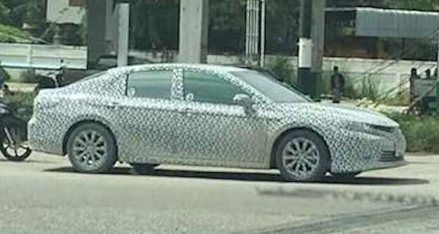 Toyota Camry 2019 lan dau chay thu o Dong Nam A hinh anh 1