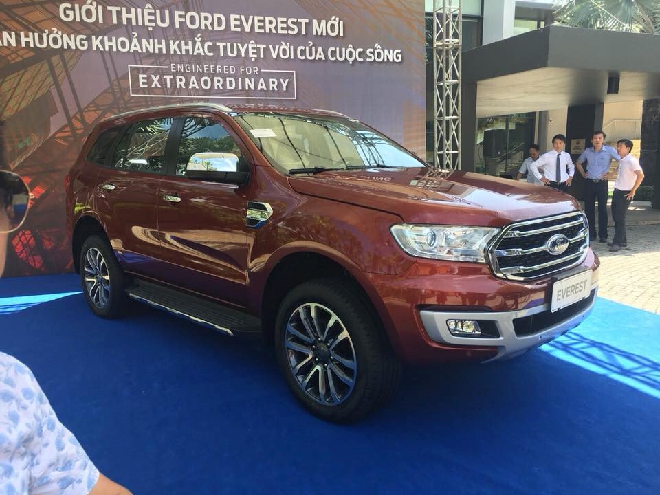 Ford Everest 2018 xuat hien tai VN, gia tam tinh tu 850 trieu dong hinh anh 2