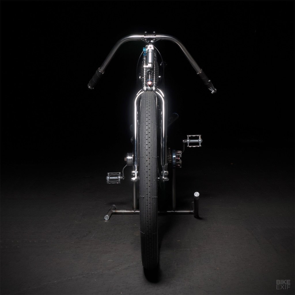 Xe do phong cach Tracker mang trai tim cua may cat co hinh anh 2