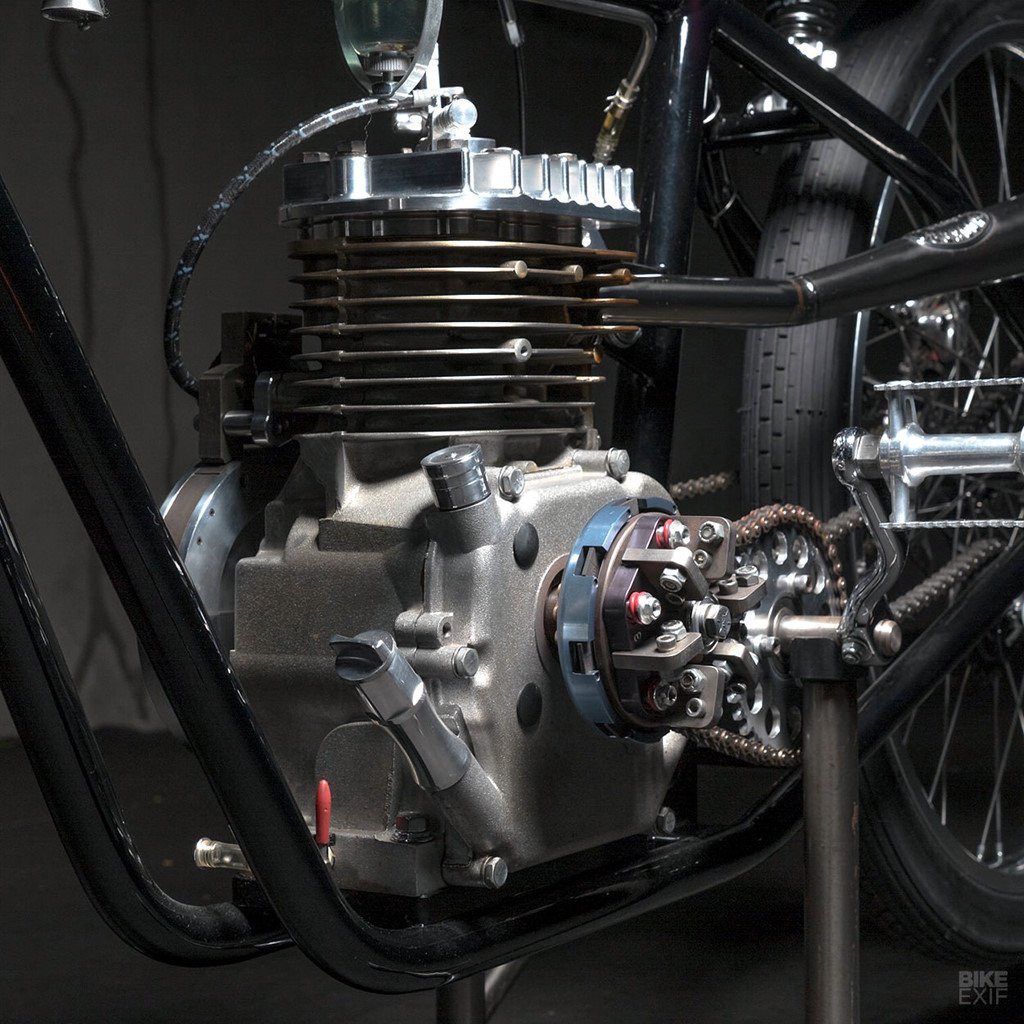 Xe do phong cach Tracker mang trai tim cua may cat co hinh anh 3