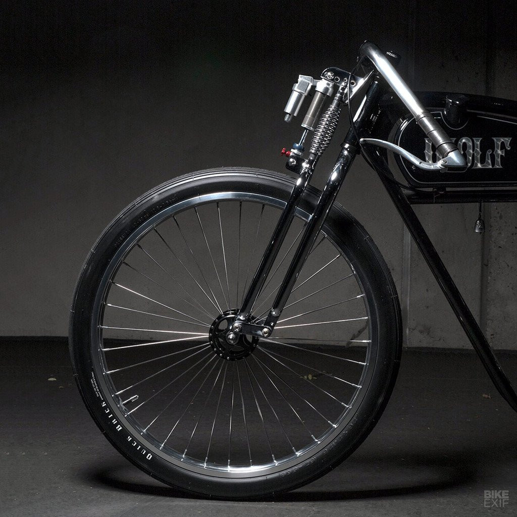 Xe do phong cach Tracker mang trai tim cua may cat co hinh anh 4