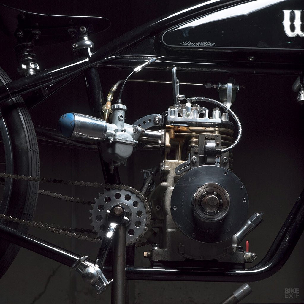 Xe do phong cach Tracker mang trai tim cua may cat co hinh anh 6