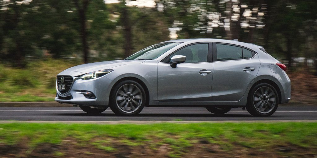 So sanh Honda Civic va Mazda 3 phien ban 2018 hinh anh 10