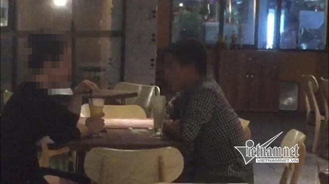 Cuoc nga gia bat ngo cua 'thay giao' ban tinh trung hinh anh 3