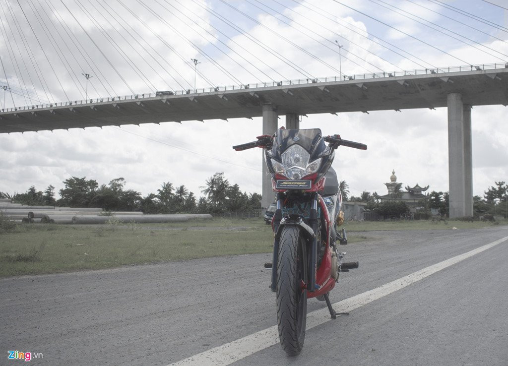 Suzuki Satria F150 voi loat do choi hang hieu cua biker Can Tho hinh anh 10