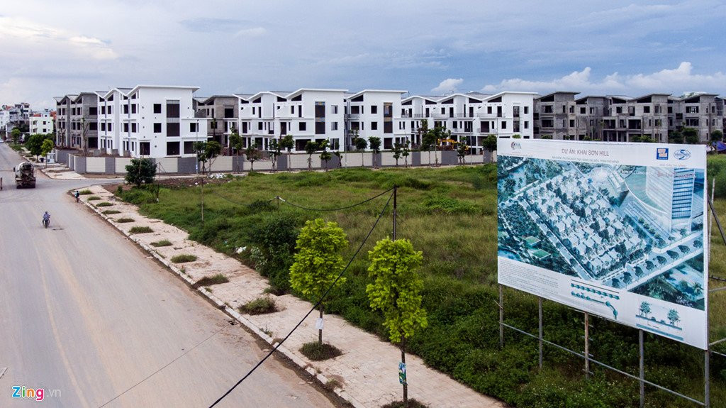 Can canh 26 can biet thu xay xong moi xin phep o Ha Noi hinh anh 1