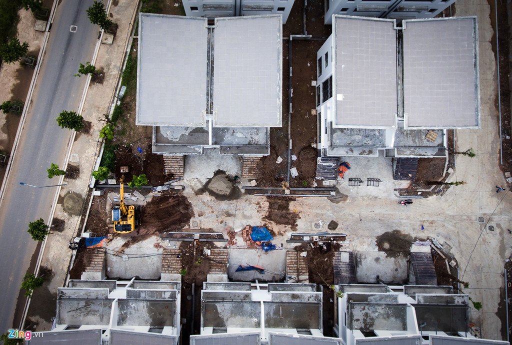 Can canh 26 can biet thu xay xong moi xin phep o Ha Noi hinh anh 9