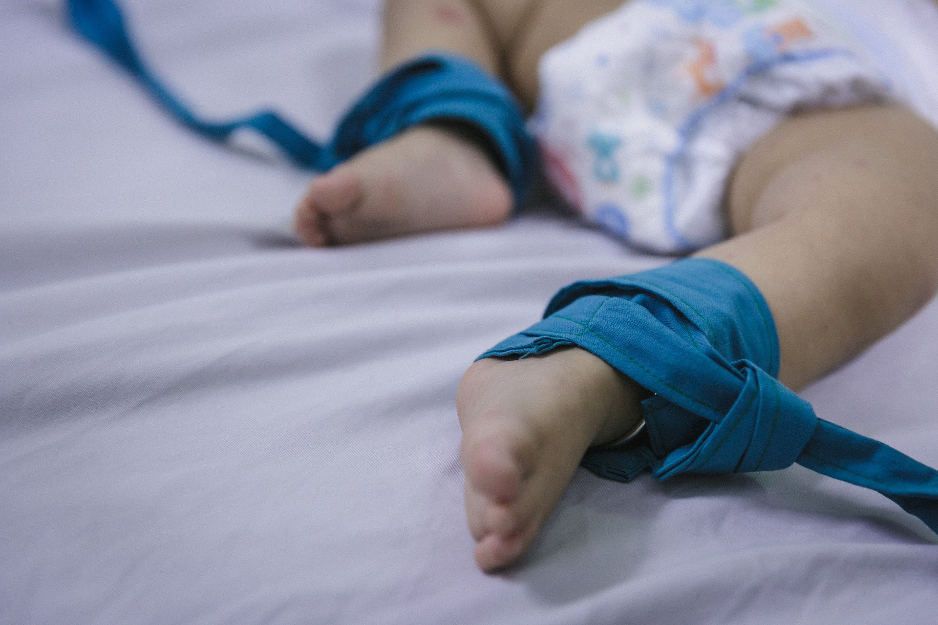 Benh vien nhi o Sai Gon vo tran vi dich chong dich hinh anh 4