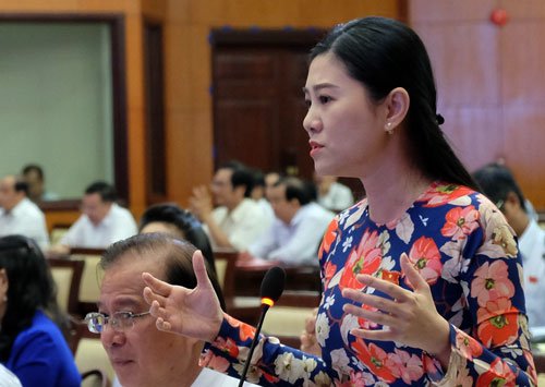 nghe-si-que-tran-6652-1538982572