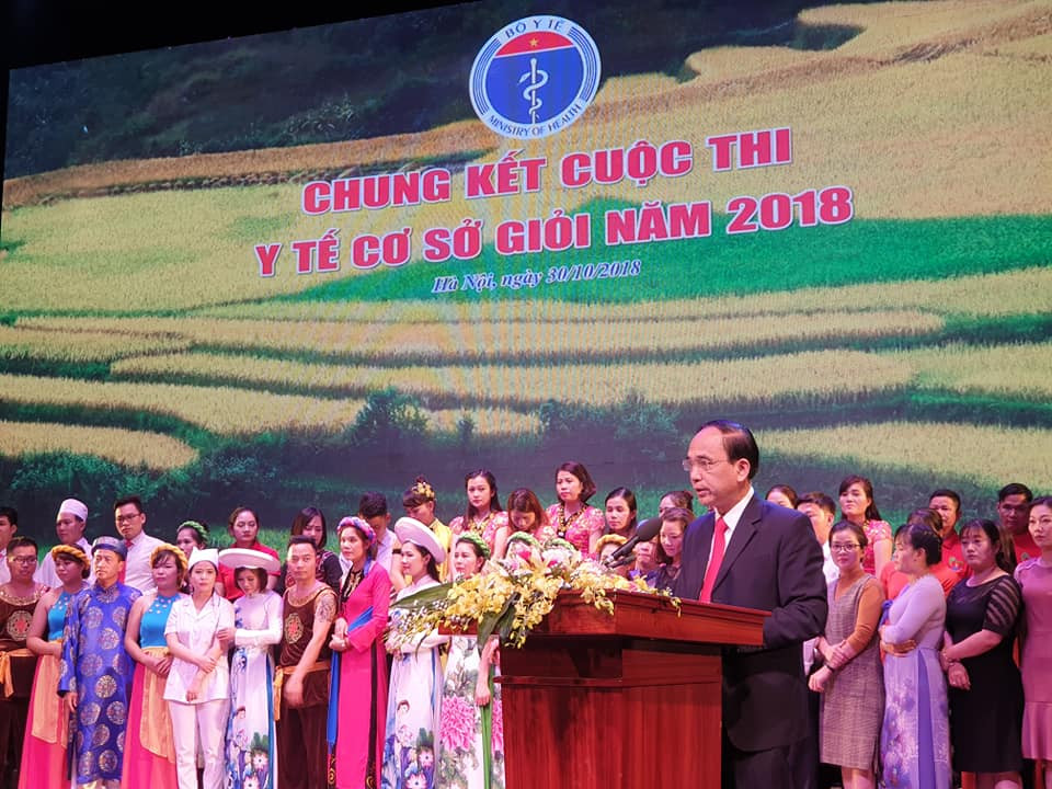 44998572_10210195207395936_3923121495802380288_n 7