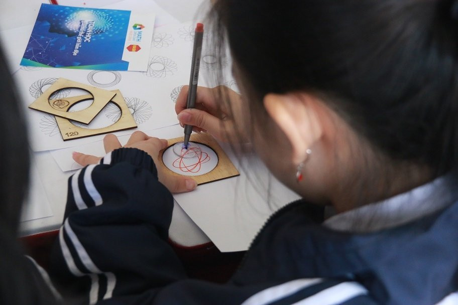 Trải nghiệm đặc biệt “trong xứ sở Toán học diệu kỳ'