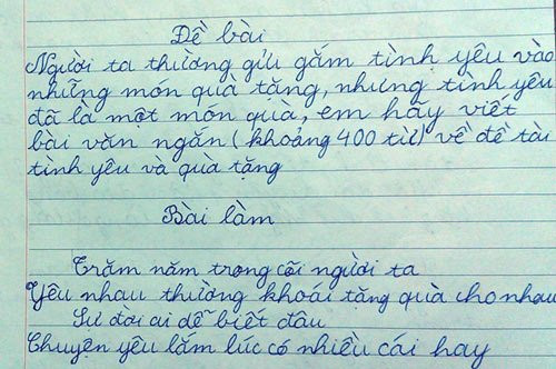  Một học sinh đã chế đoạn trích trong Truyện Kiều để mở đầu: 'Trăm năm trong cõi người ta; Yêu nhau thường khoái tặng quà cho nhau; Sự đời ai dễ biết đâu; Chuyện yêu lắm lúc có nhiều cái hay...'. 