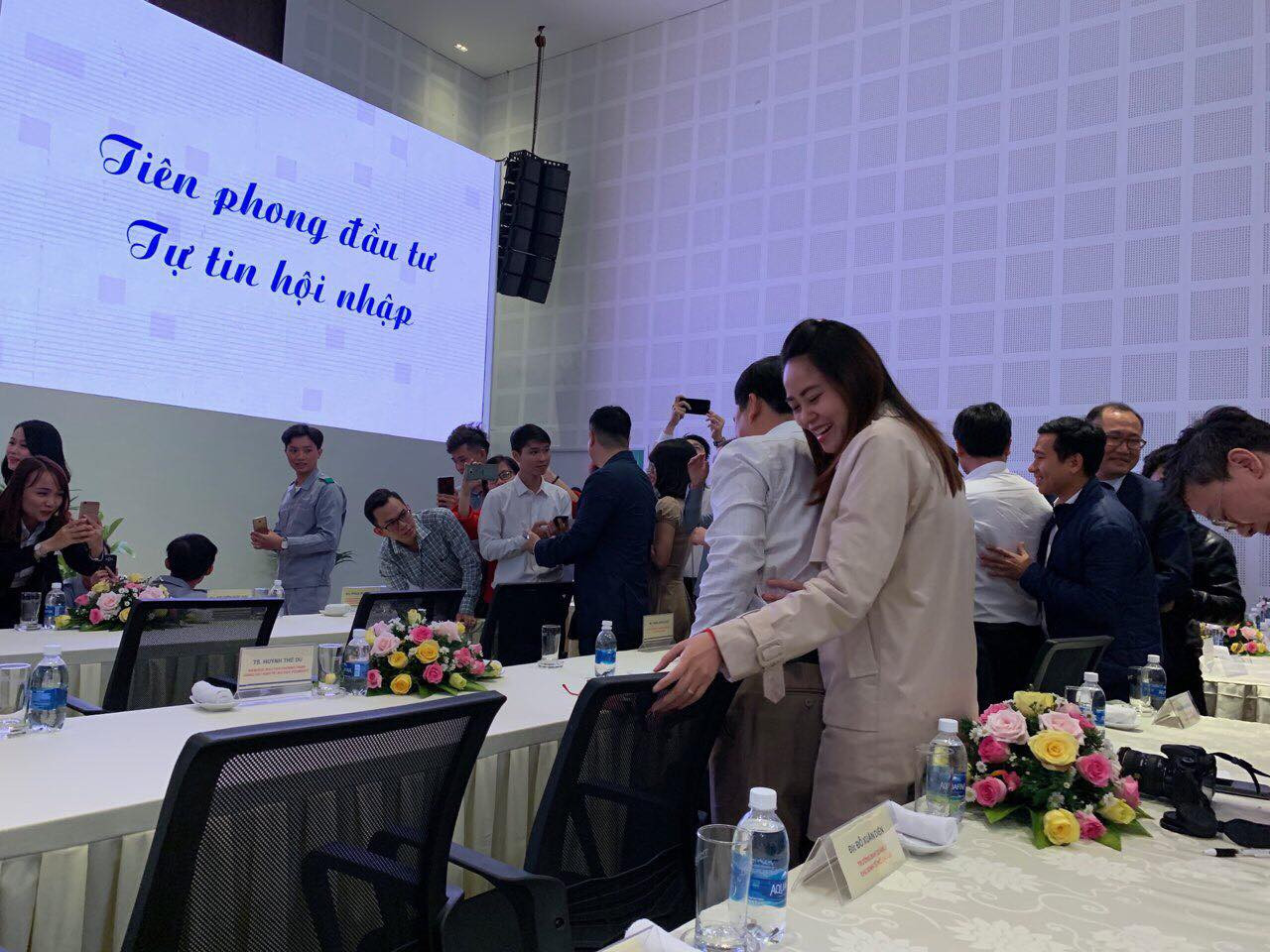 cap nhat: viet nam dang quang aff cup, bau duc cuoi tuoi don hlv park hang seo hinh anh 4