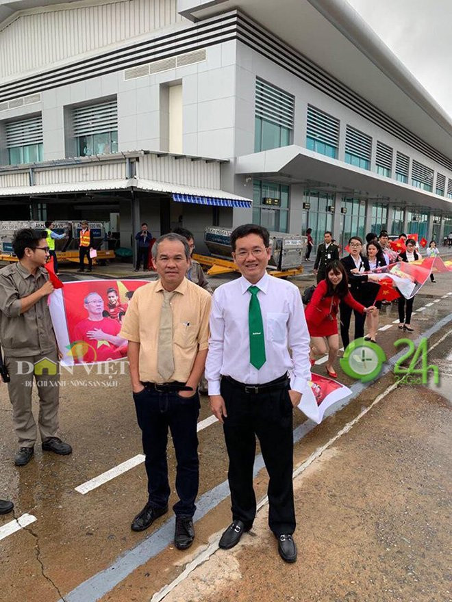 cap nhat: viet nam dang quang aff cup, bau duc cuoi tuoi don hlv park hang seo hinh anh 8