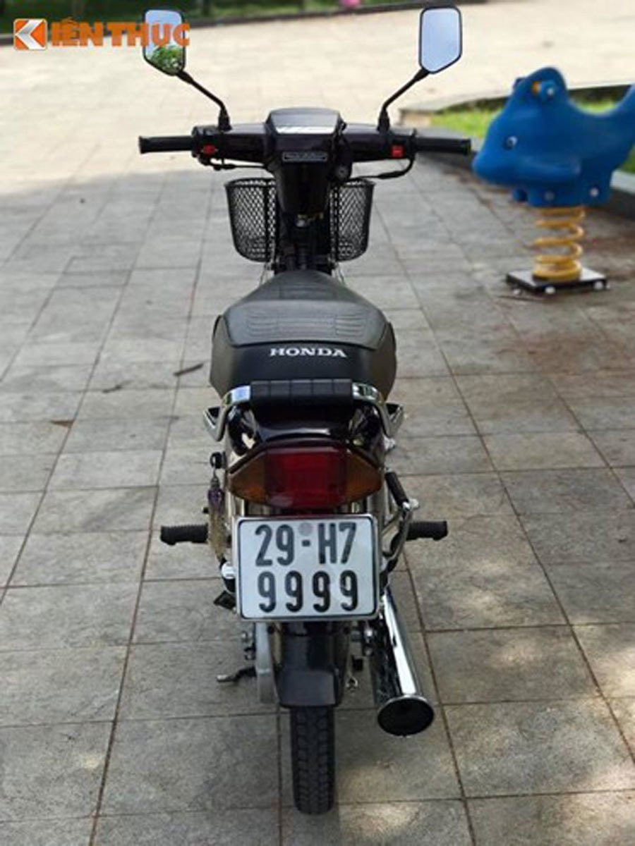 Dàn Honda Dream biển tứ quý hét giá hơn 1 tỷ, đổi ngang Camry