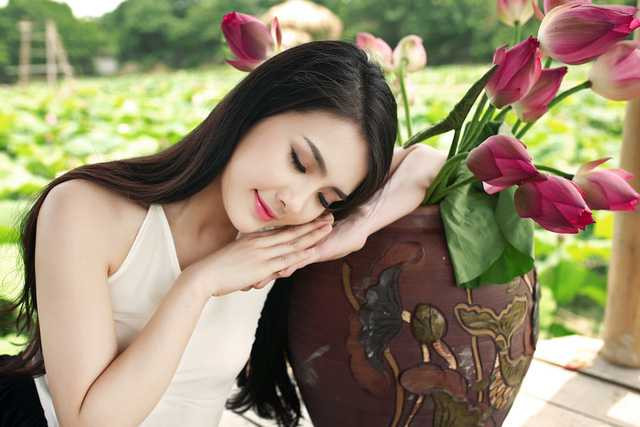 hoa-khoi-van-hoa-khanh-chi-dam-tham-ben-sen-dau-mua (13)