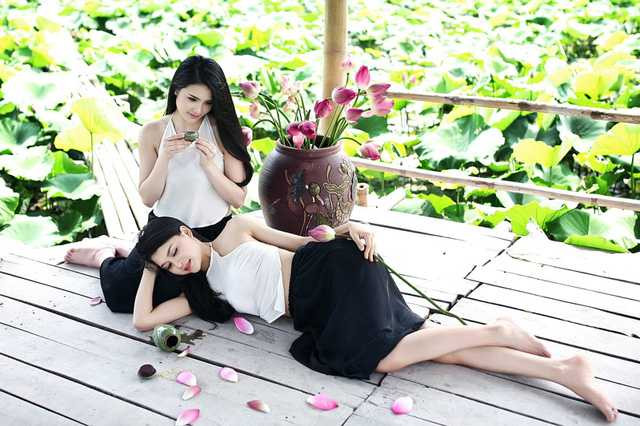 hoa-khoi-van-hoa-khanh-chi-dam-tham-ben-sen-dau-mua (14)