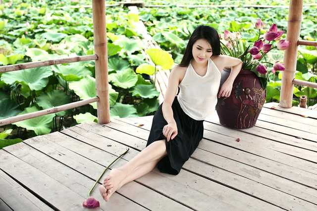 hoa-khoi-van-hoa-khanh-chi-dam-tham-ben-sen-dau-mua (7)