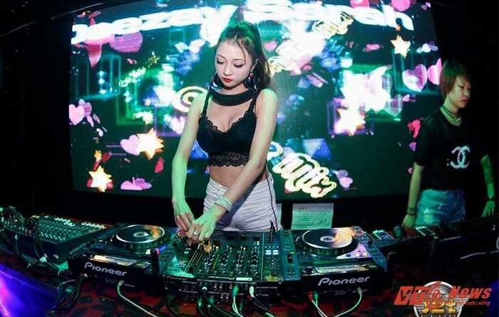 DJ Trang (9)