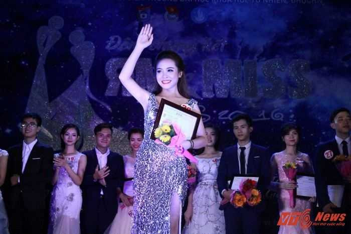 Hoa khoi ao dai (14)