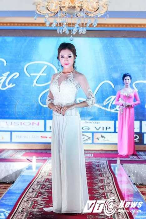 Hoa khoi Ngoc Anh (4)