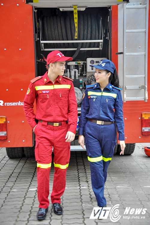 Sinh vien thanh lich T34 (16)