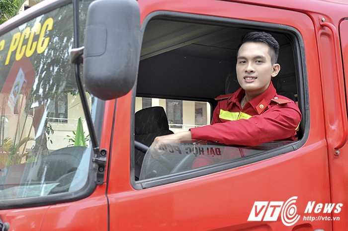 Sinh vien thanh lich T34 (5)