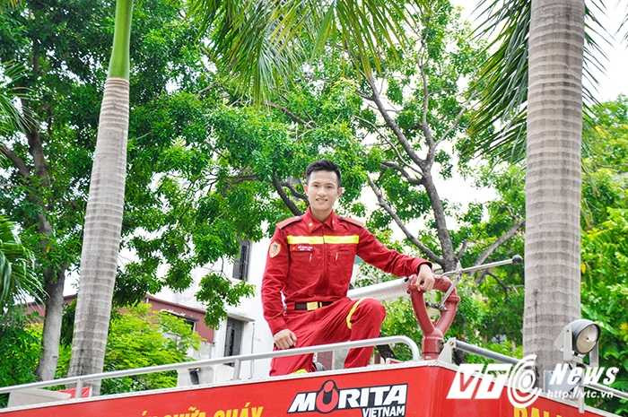 Sinh vien thanh lich T34 (9)