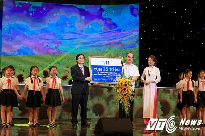 Sua Hoc Duong - Vi Tam Voc Viet5