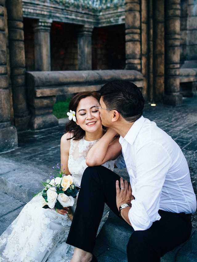 Hai người cũng vừa có chuyến đi khá thú vị đến thành phố biển Đà Nẵng để chụp ảnh cưới trước sự kiện quan trọng của cuộc đời.