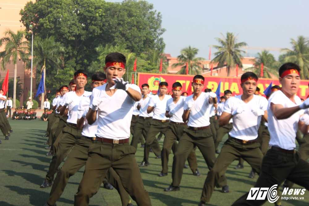 Khai giang Hoc vien An ninh (26)