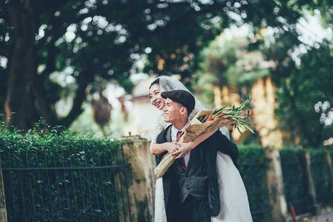 Cap 9X chup anh cuoi tai hien Ha Noi nhung nam 80 hinh anh 10