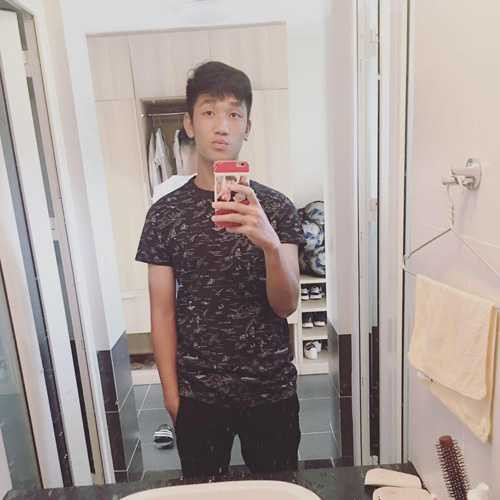 chan dung nguoi yeu xinh nhu mong cua doi truong u19 hinh anh 1