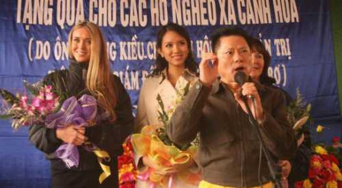 camera-phat-hien-co-gai-bi-cuop-cua-sat-hai-tren-duong-vang-phan-no-mang-xh-4