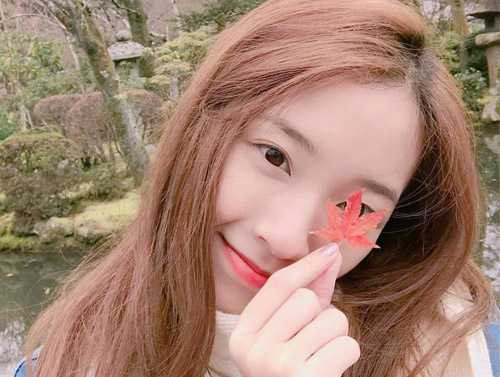 nu sinh truong y giong “nu than han quoc” nhu 2 giot nuoc hinh anh 1