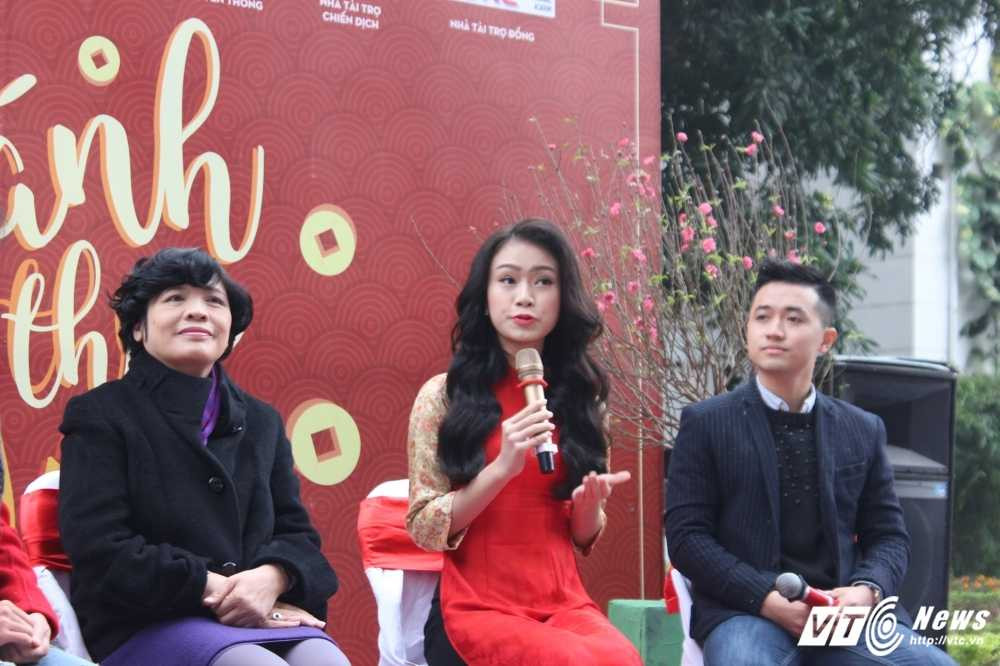 Sinh vien Ngoai thuong (2)