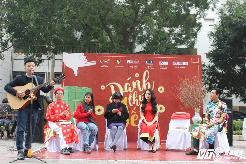 Sinh vien Ngoai thuong (3)