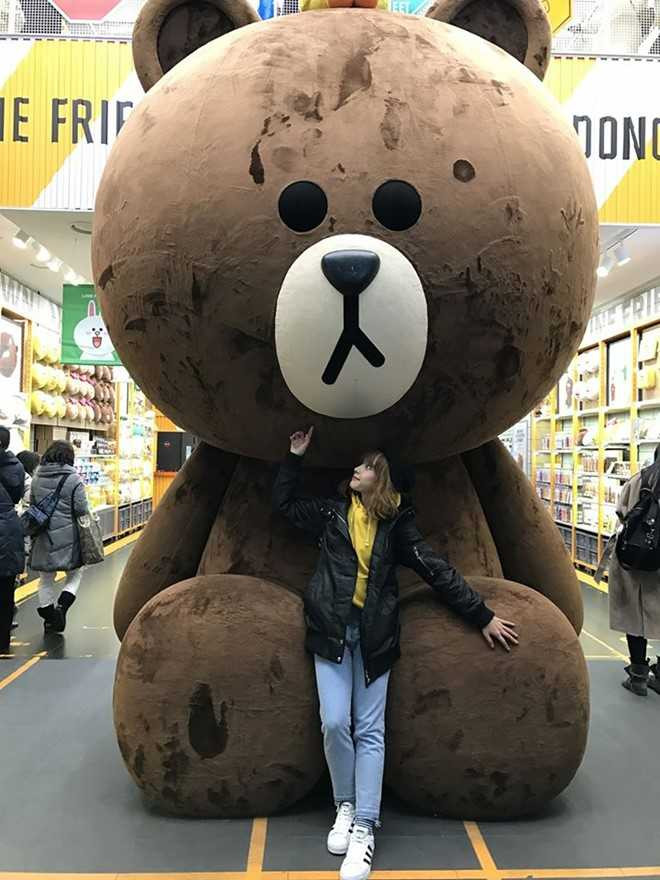 Co gai trong MV 'Noi nay co anh' cung Son Tung M-TP la ai? hinh anh 1